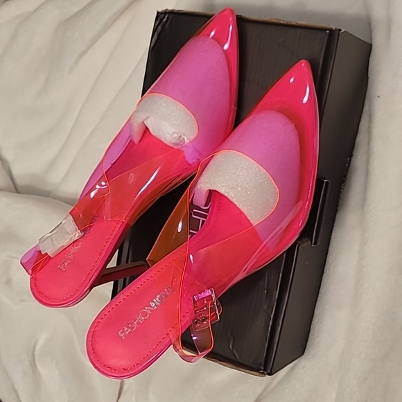 Pink Pump Heel - Picture 2 of 8